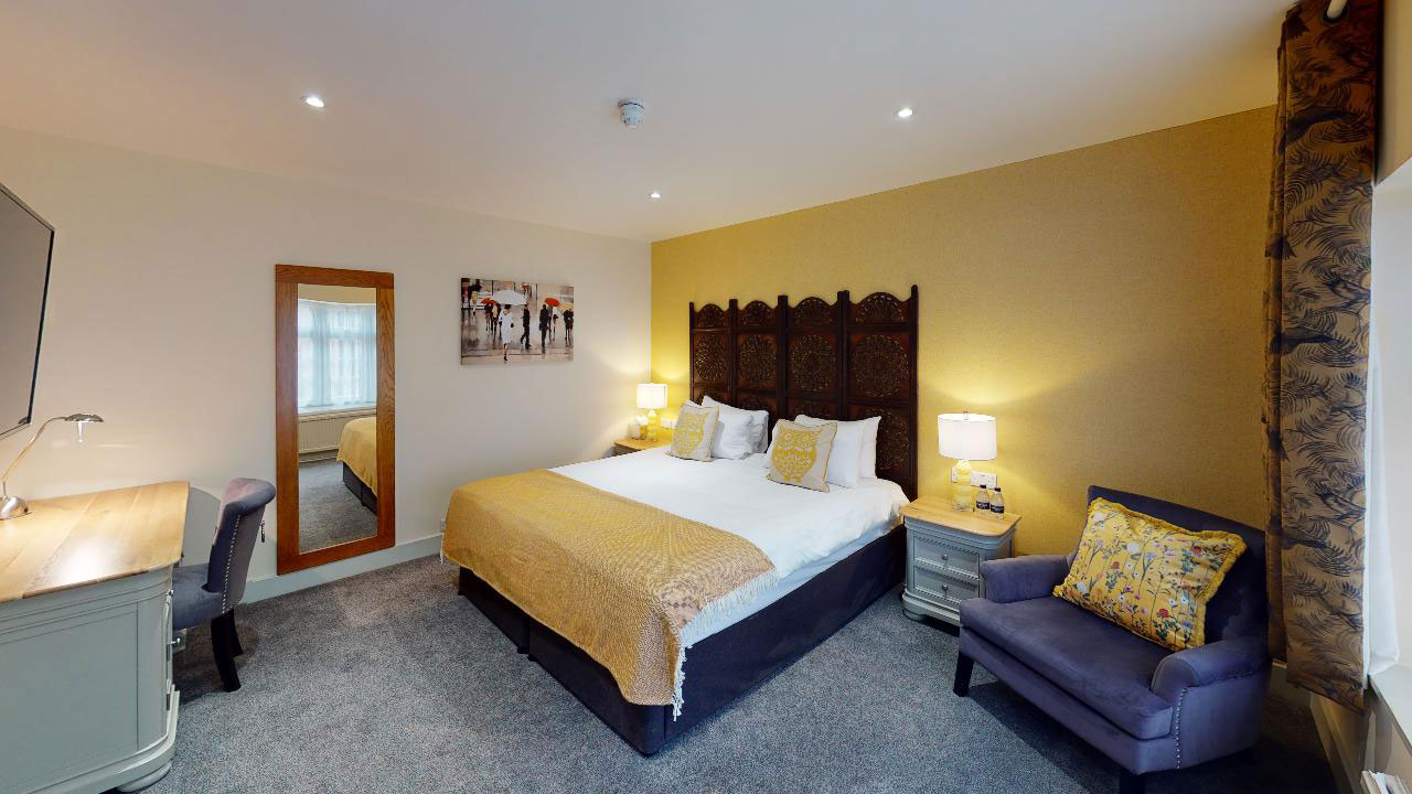 Premium Courtyard Room 18 6